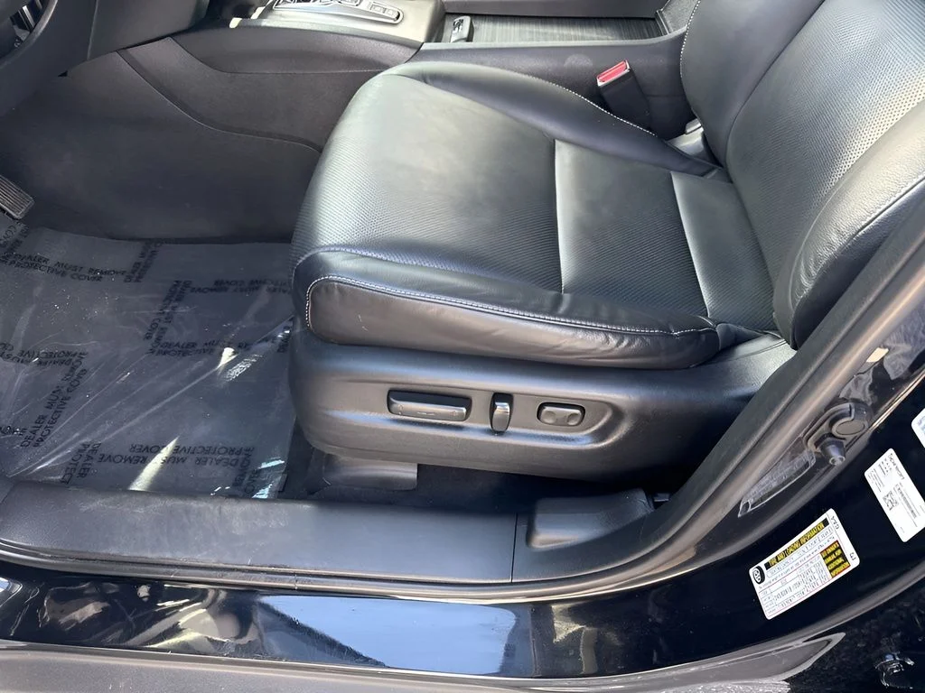 Used 2023 Black Honda RTL image 9
