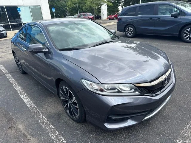 Used 2017 Gray Honda EX-L image 4