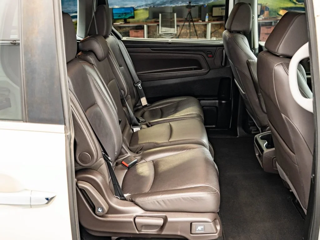 Used 2019 White Honda EX-L image 48