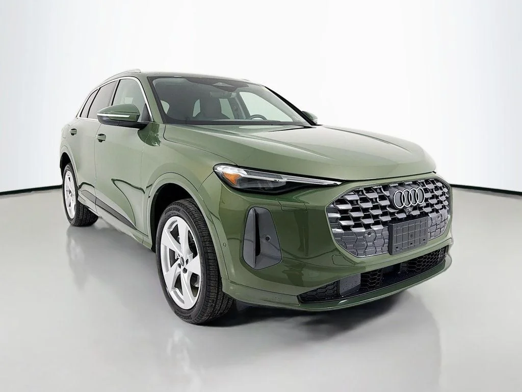 2025 Audi Q5 40 Premium Plus's photo
