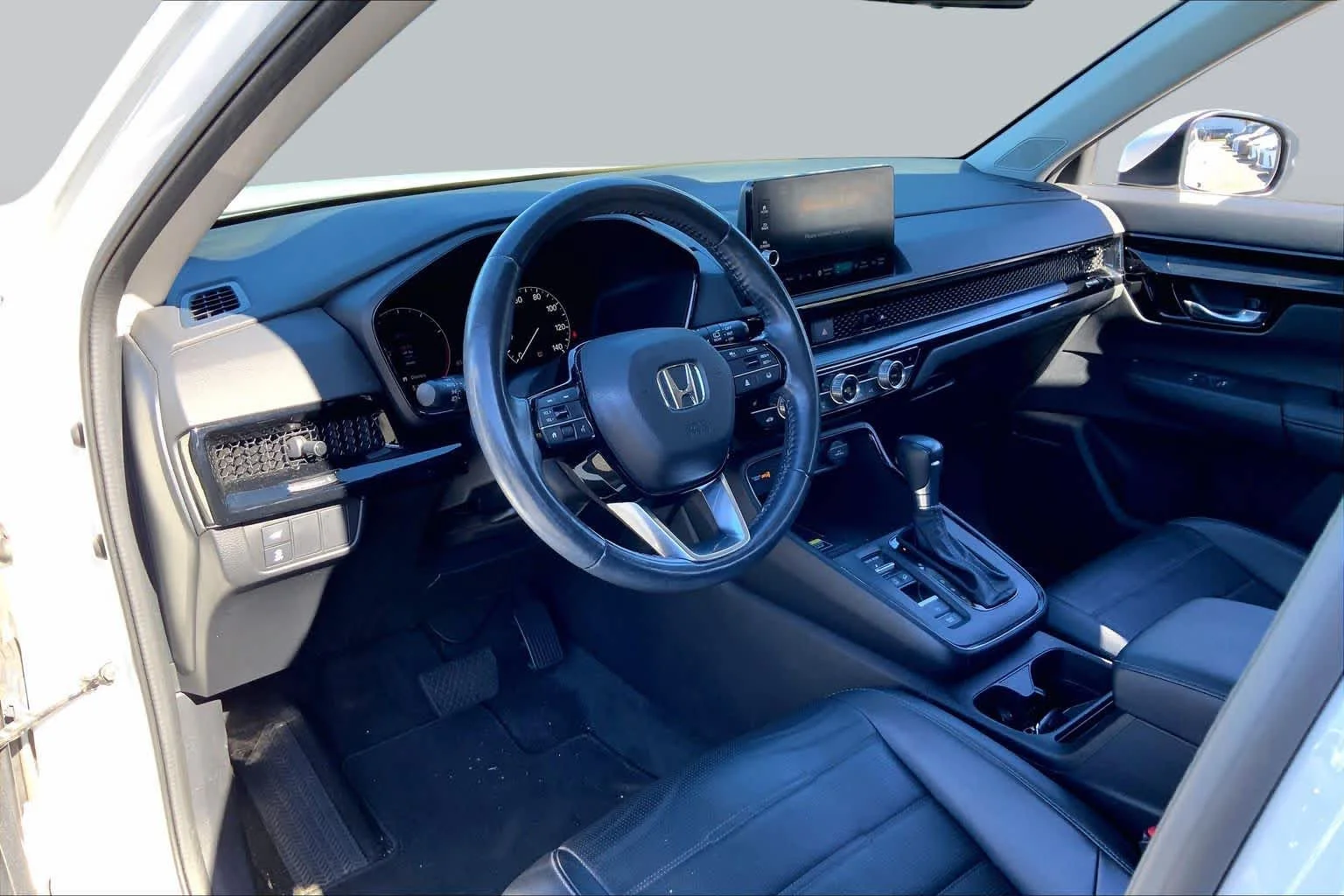 Used 2024 Platinum White Pearl Honda EX-L image 18