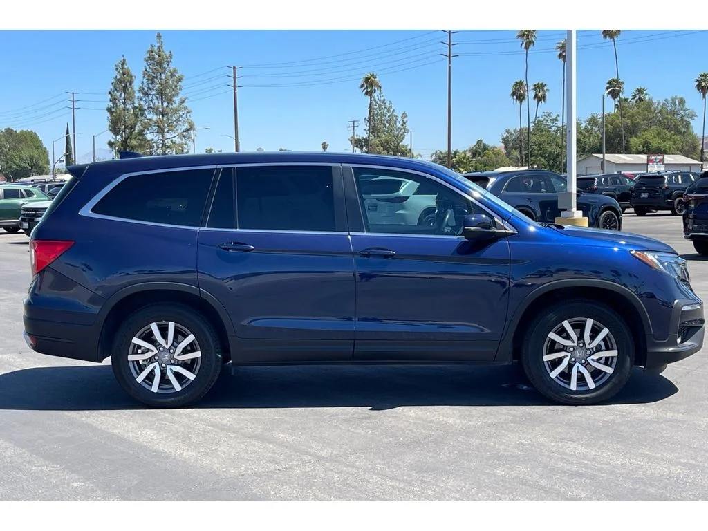 Used 2022 Obsidian Blue Pearl Honda EX-L image 7