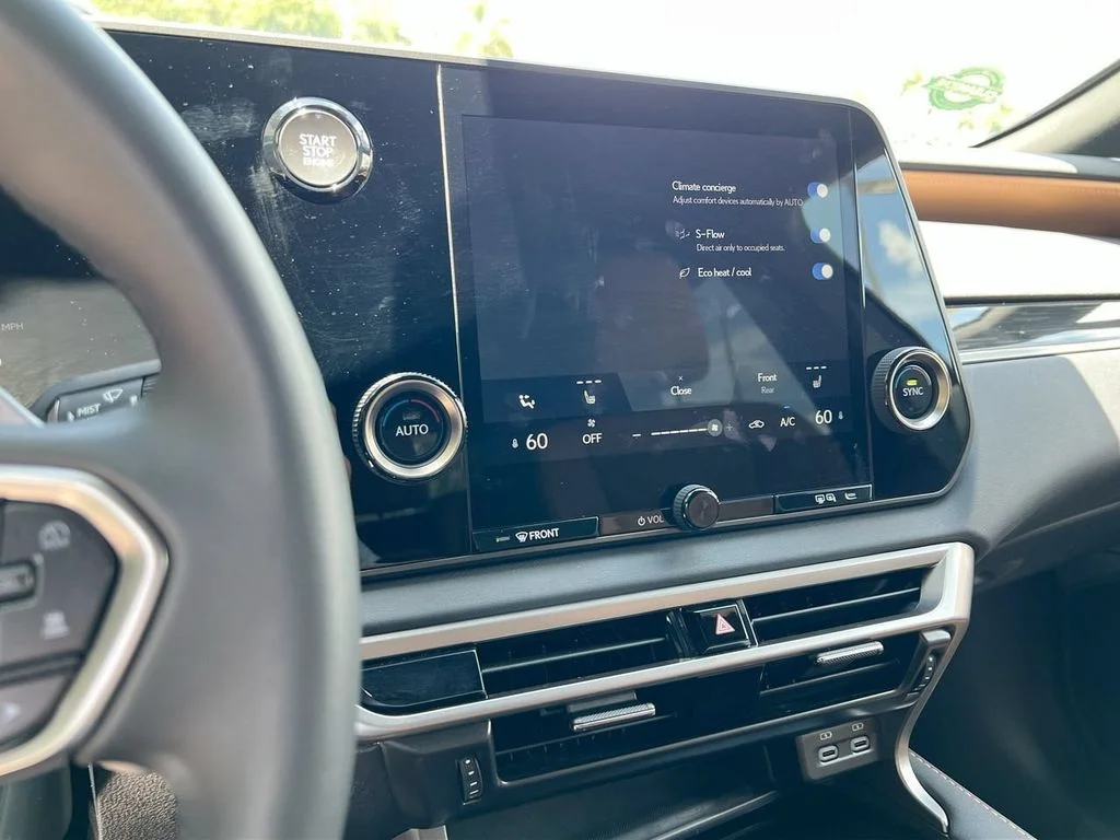 Certified Used 2025 IRIDIUM Lexus 350 image 17