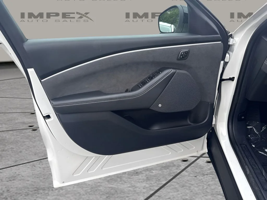 Used 2025 White Ford GT image 18