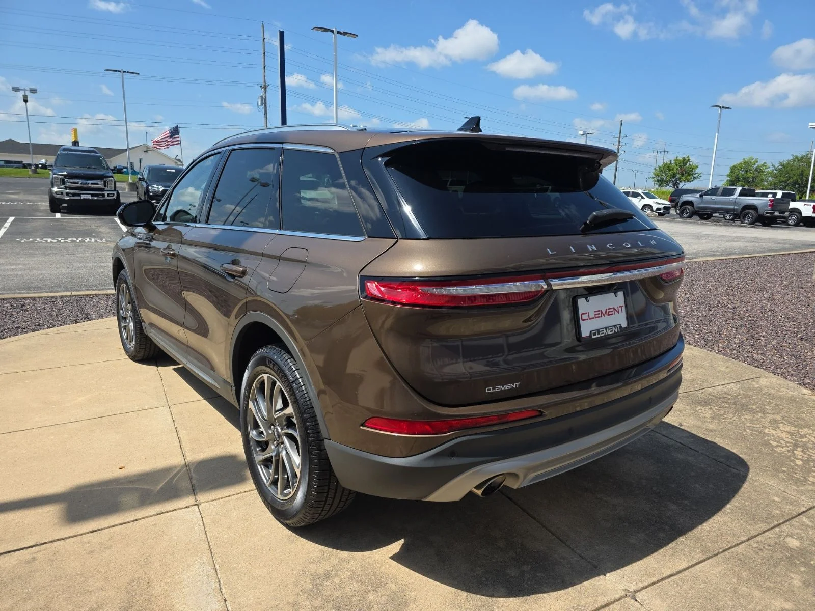Used 2022 Smoke Metallic Lincoln Standard image 5