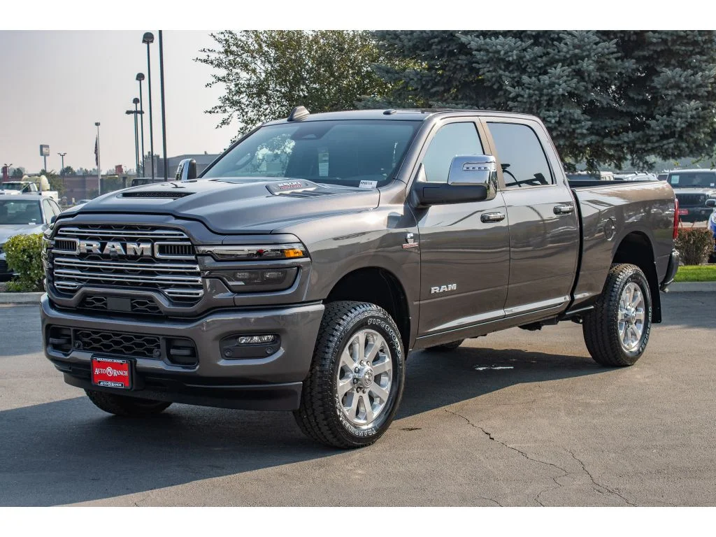 New 2026 Granite Crystal Metallic Clearcoat Ram Laramie image 4