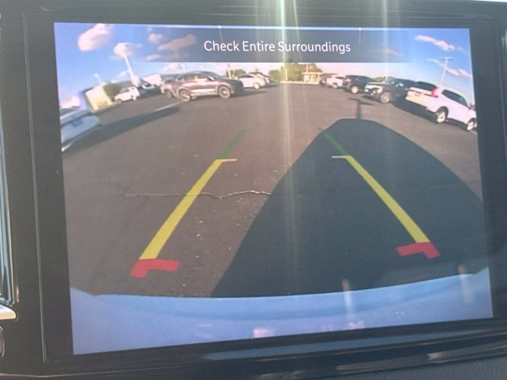 Used 2024 White Chrysler Touring L image 34