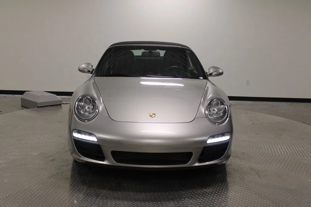 Used 2012 Platinum Silver Metallic Porsche Carrera S image 10
