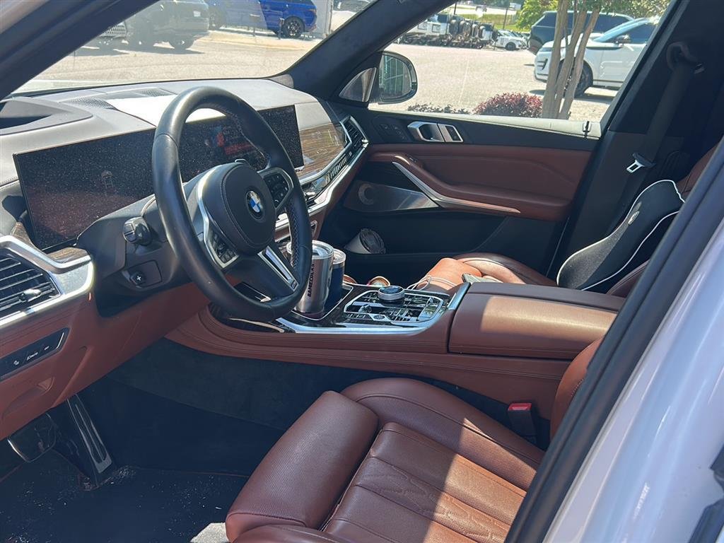 Used 2024 Mineral White Metallic BMW M60i image 38