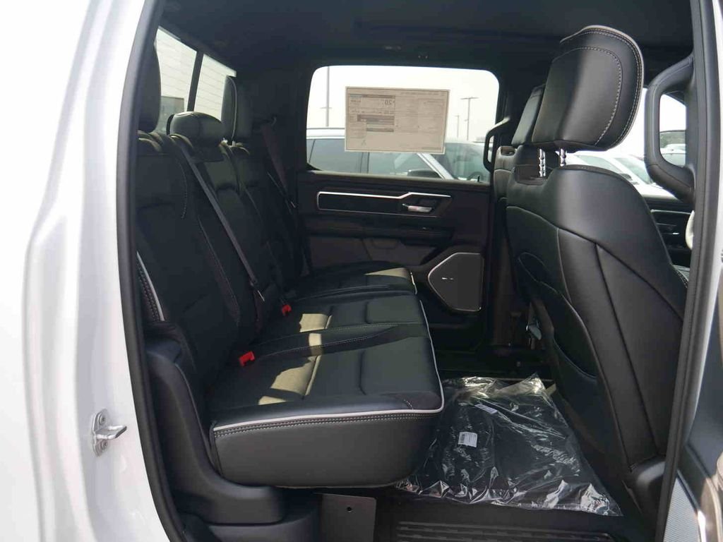 2026 RAM 1500 Laramie - Photo 30