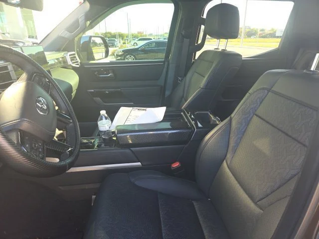 Used 2025  Toyota Limited image 7