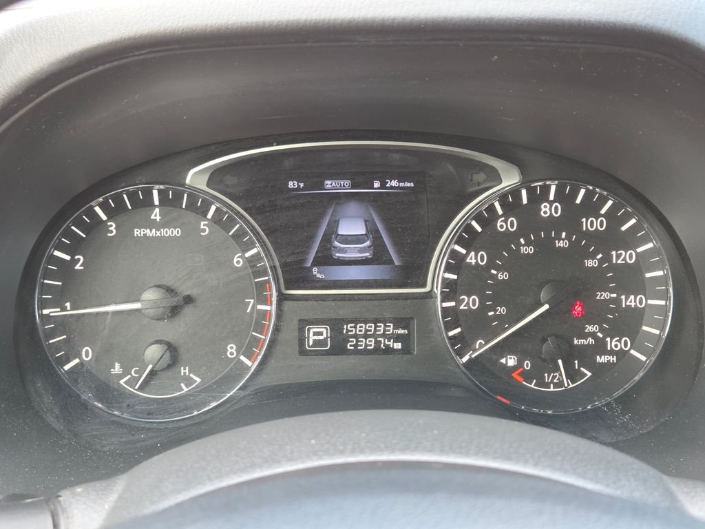 Used 2015 Gray Nissan SL image 24