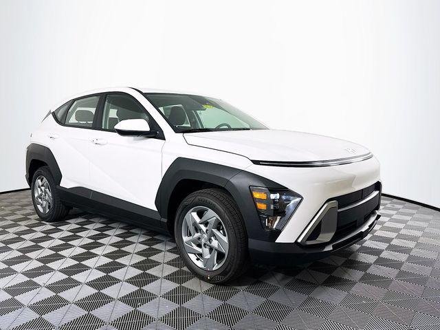 New 2026 White Hyundai SE FWD image 9