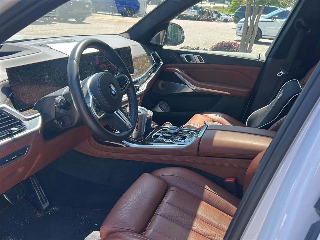 Used 2024 Mineral White Metallic BMW M60i image 38