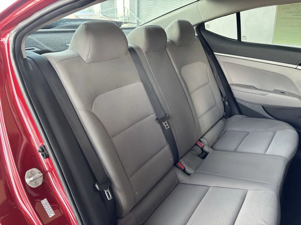 Used 2020 Red Hyundai SE image 47