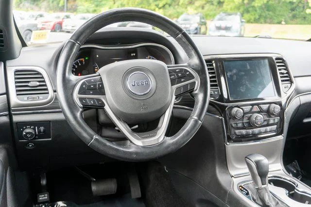 Used 2022 White Jeep Limited image 15