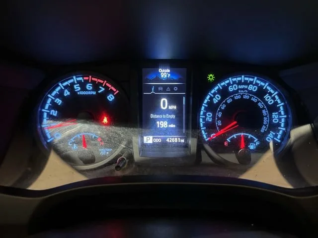 2022 Toyota Tacoma SR - Photo 11