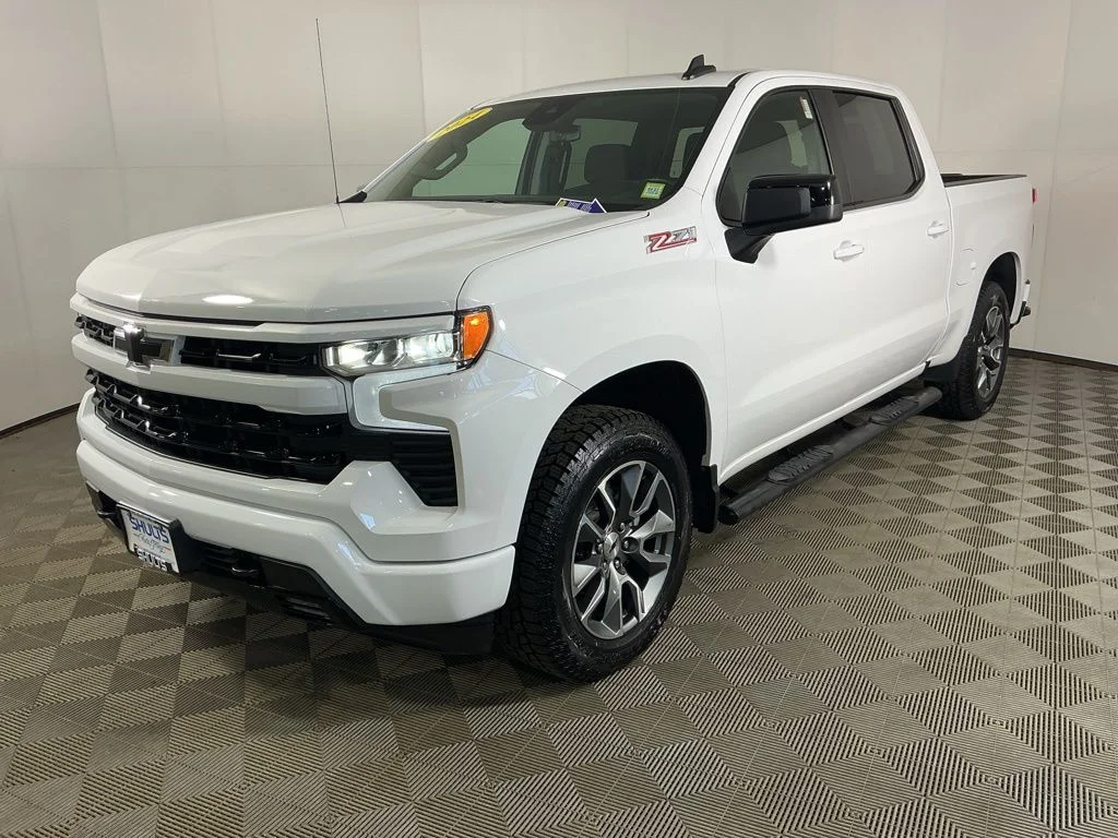 Certified Used 2024 White Chevrolet RST image 4
