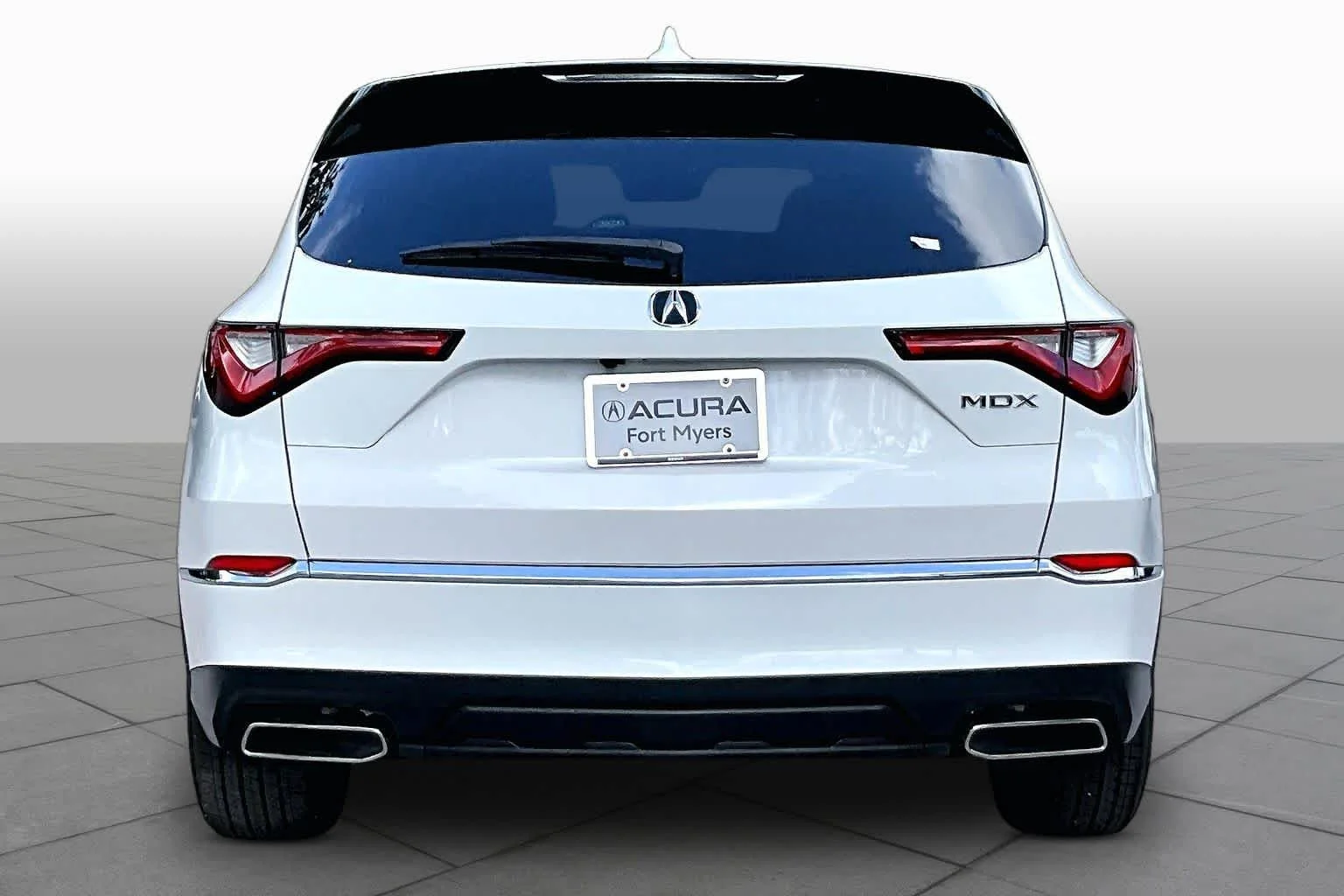 Used 2024 Platinum White Pearl Acura  image 5