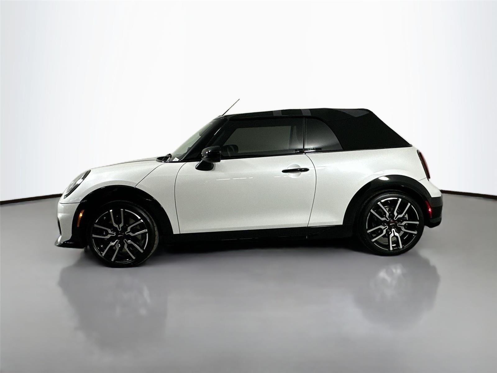 New 2026 Nanuq White Metallic MINI Cooper S image 8