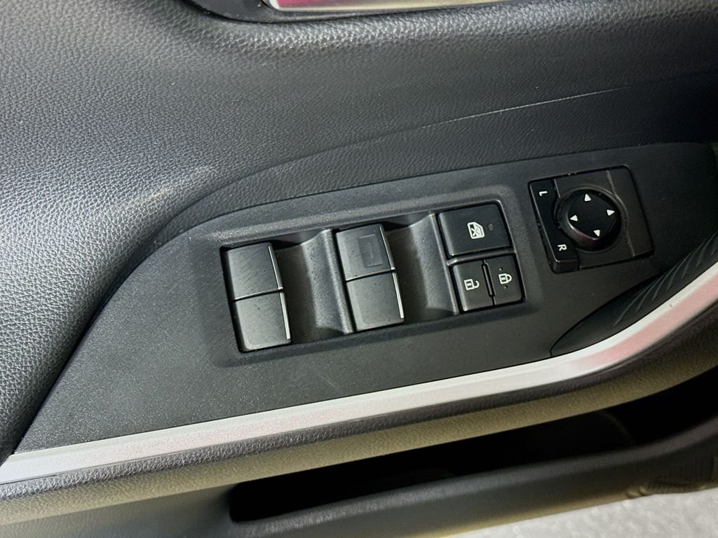 Used 2019 Midnight Black Metallic Toyota Limited image 19