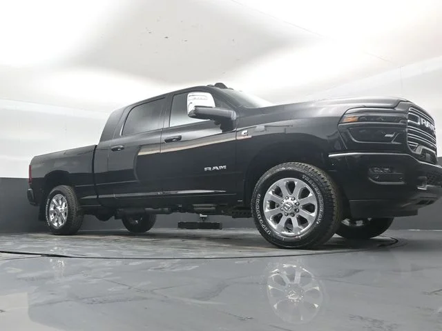 New 2026 Diamond Black Crystal Pearl-Coat Exterior Paint RAM Laramie image 38