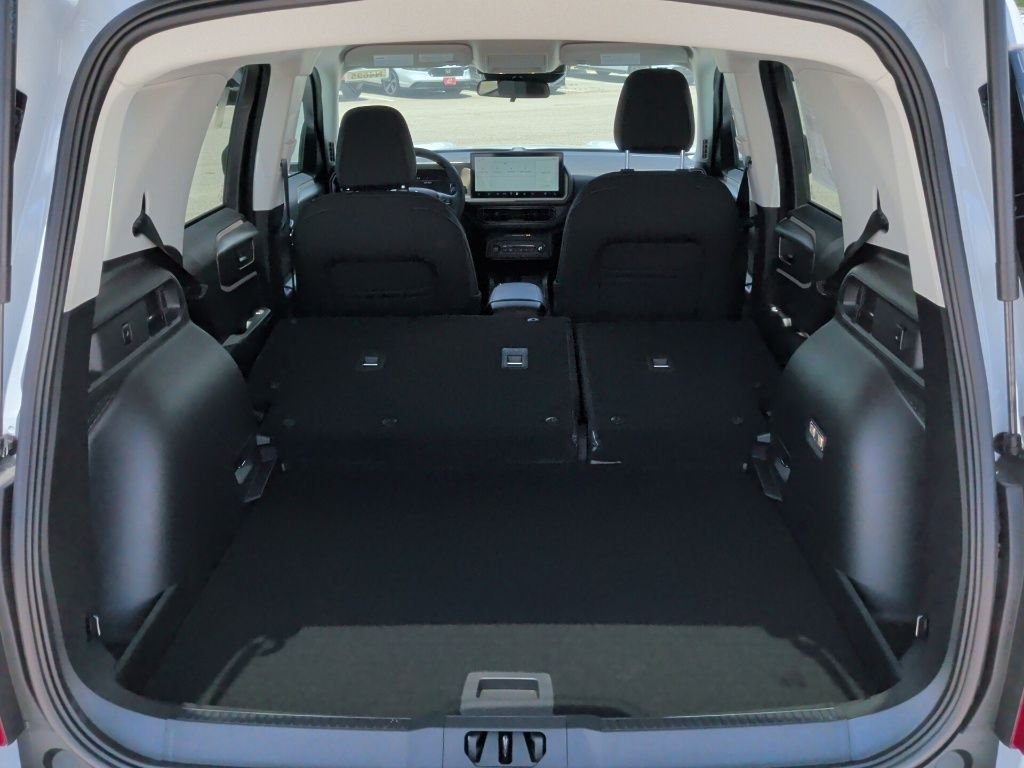 New 2026 Oxford White Ford Big Bend® image 36