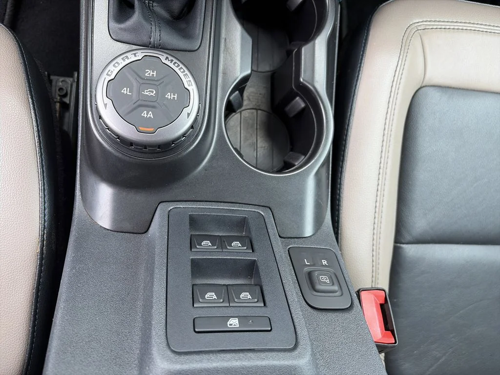 Used 2021 Blue Ford Wildtrak image 26