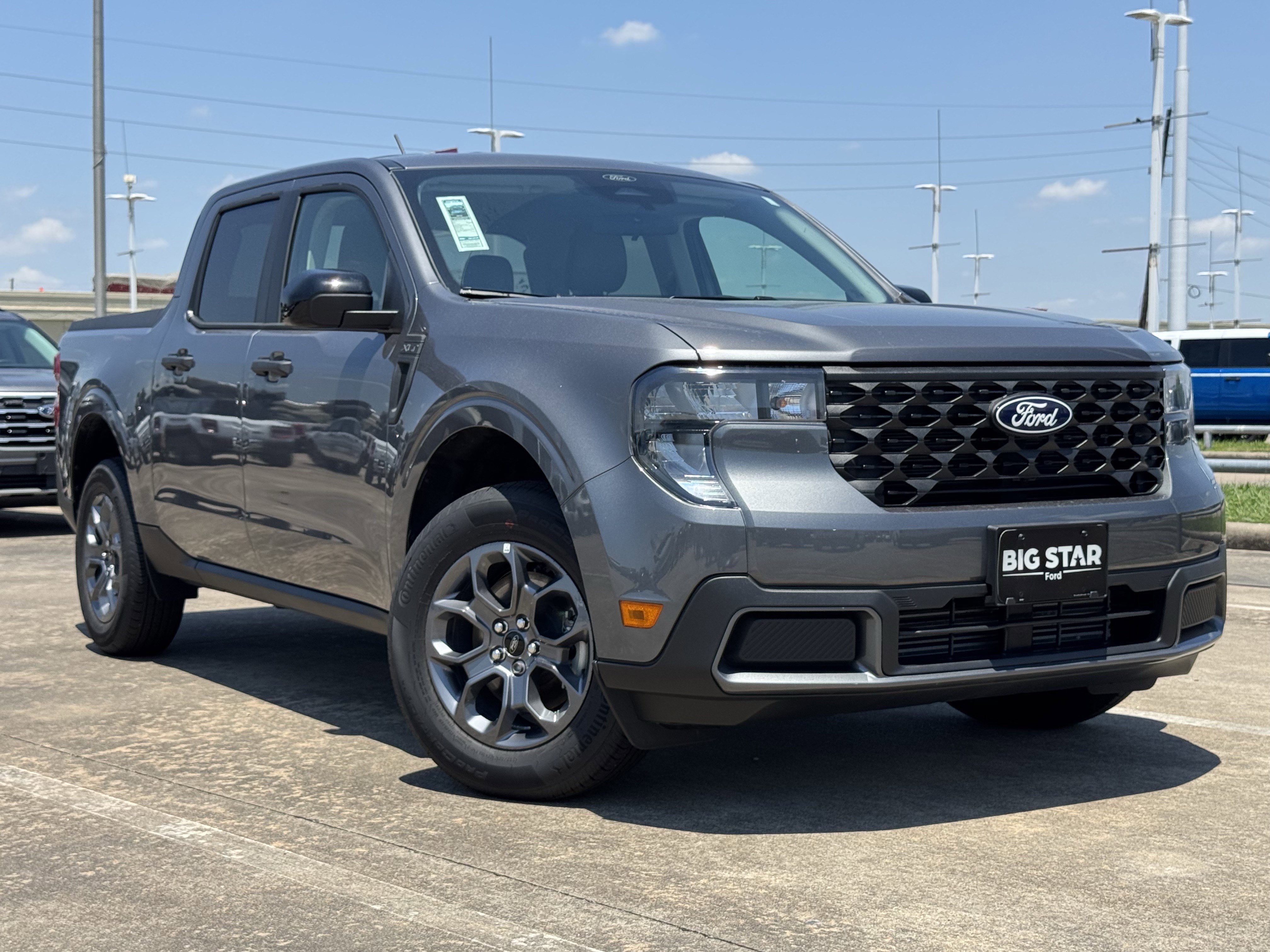 New 2026 Carbonized Gray Metallic Ford XLT image 2