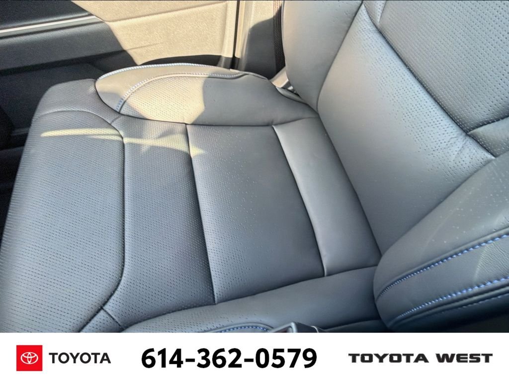 New 2026 Celestial Silver Metallic Toyota Platinum image 31