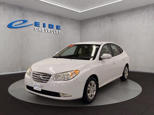 Used 2010 White Hyundai GLS image 8