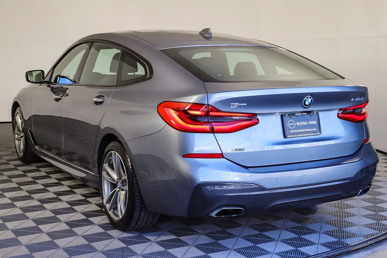 Used 2018 Blue BMW 640 Gran Turismo i xDrive image 6