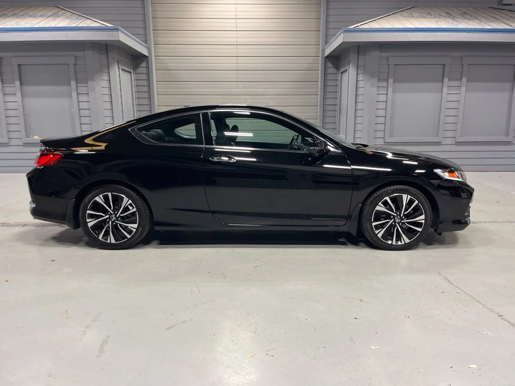 2017 Honda Accord EX-L V-6 - Photo 8