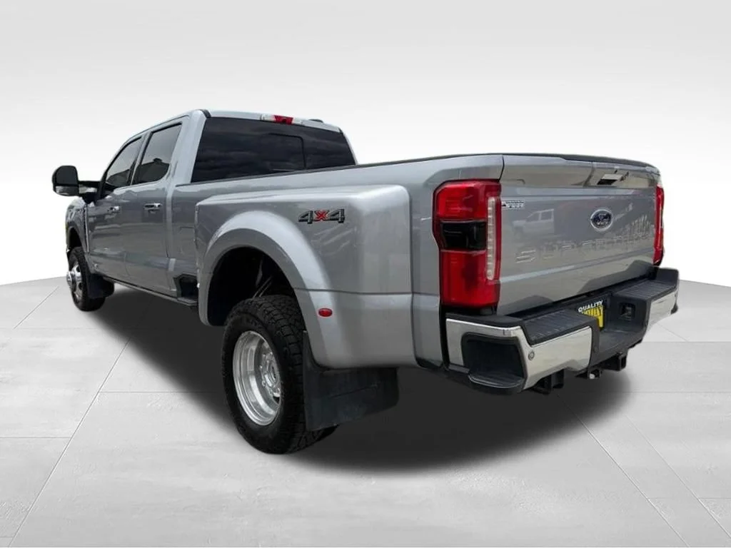 Used 2024 Silver Ford XL image 3