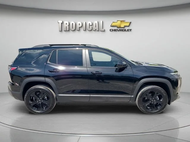 New 2027 Mosaic Black Metallic Chevrolet LT image 6