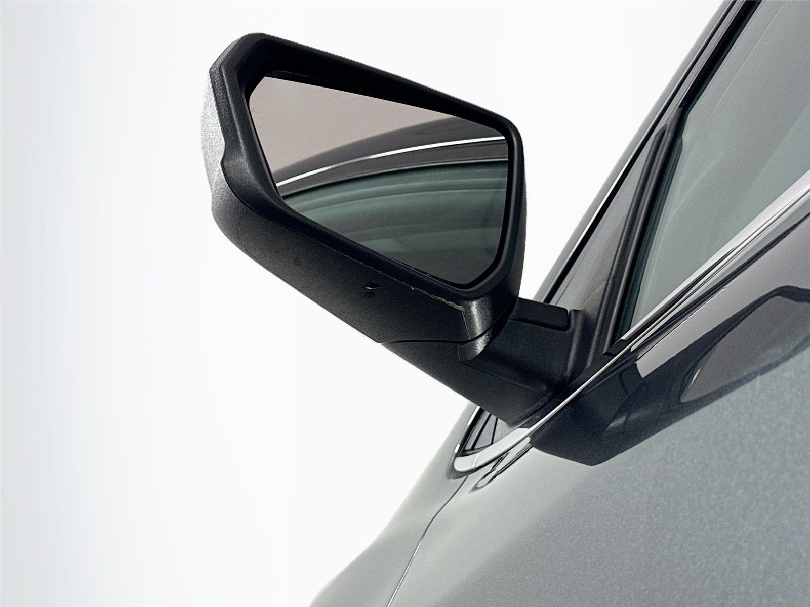 Used 2020 Nightfall Gray Metallic Chevrolet LT image 5