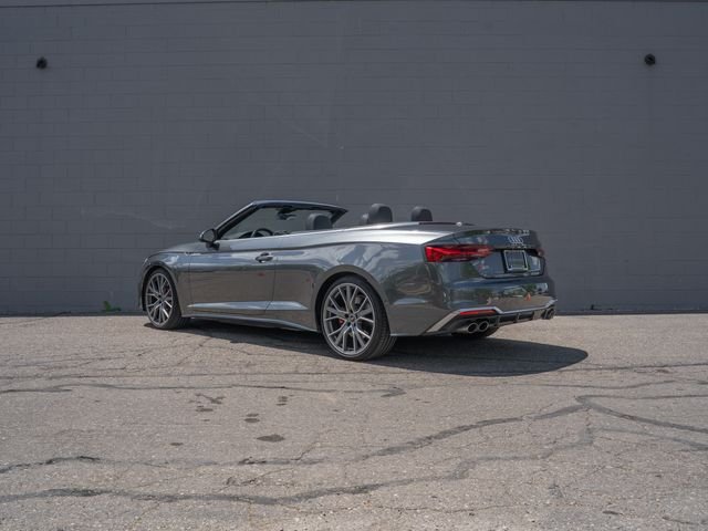 Used 2021 Gray Audi 3.0T Prestige image 3