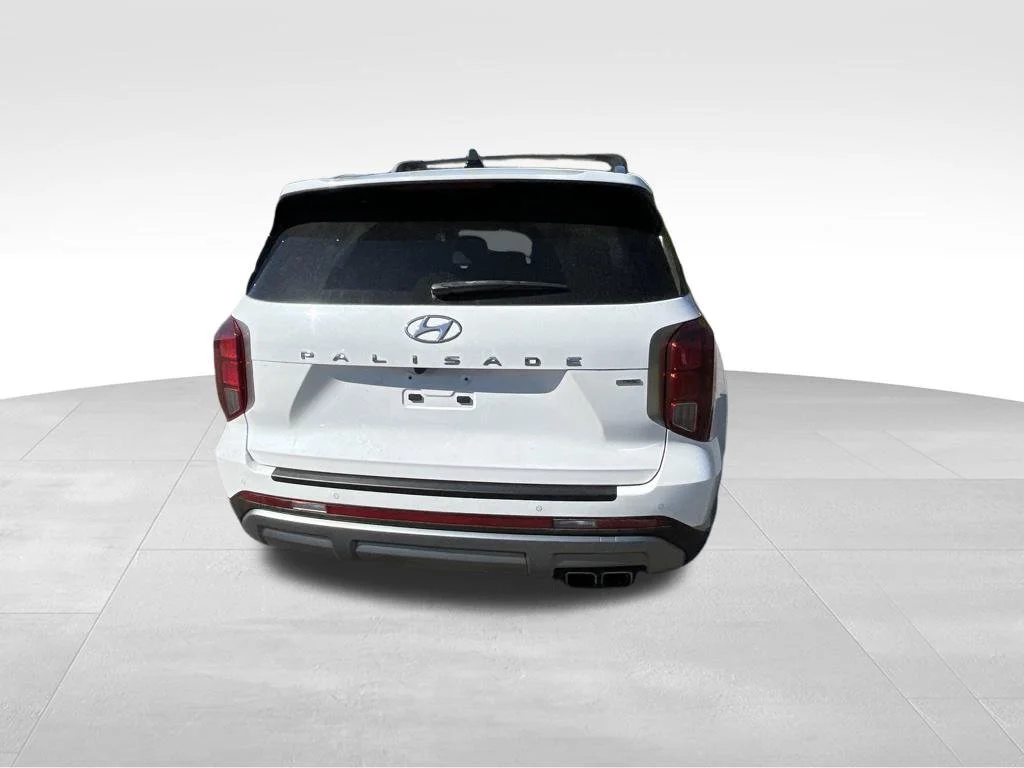 Used 2023 White Hyundai SEL image 16