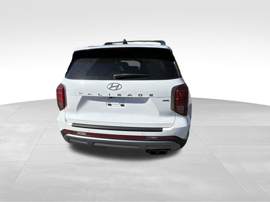 Used 2023 White Hyundai SEL image 16