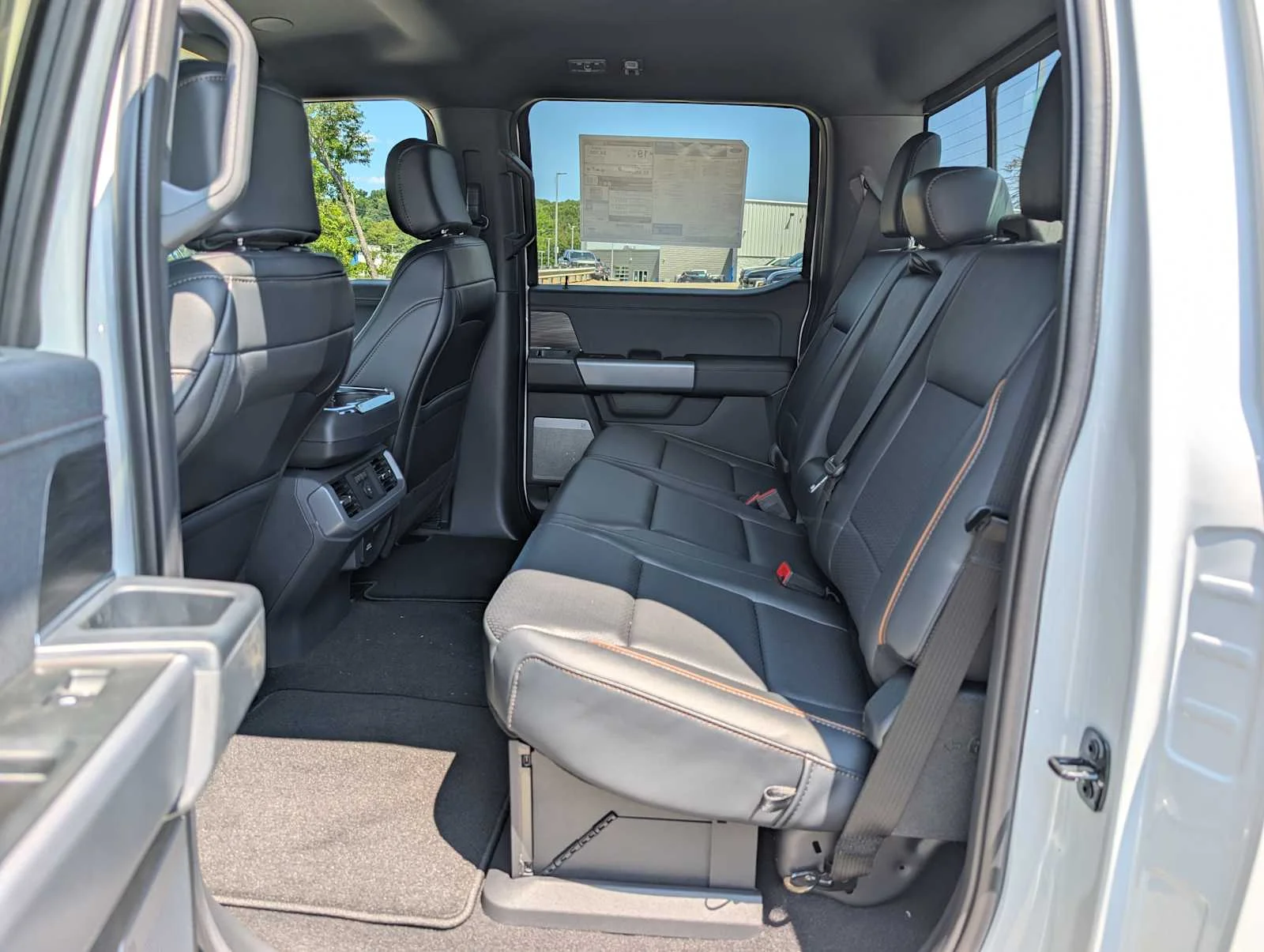 New 2026 Star White Metallic Tri-Coat Ford Lariat® image 19