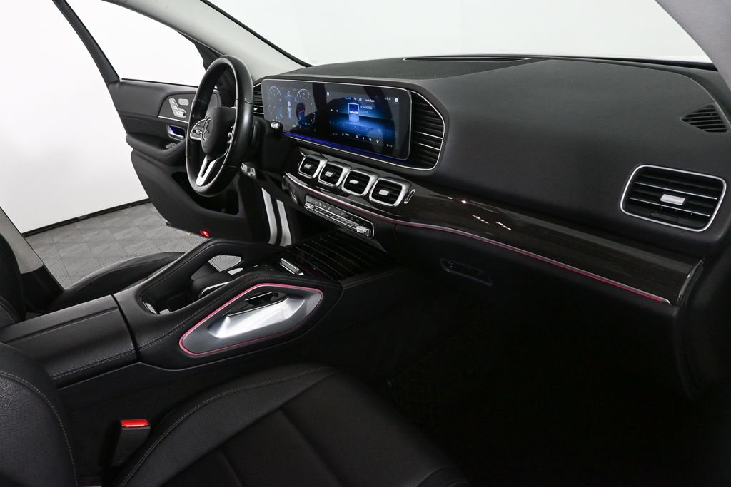 Used 2020 White Mercedes-Benz GLE 450 image 24