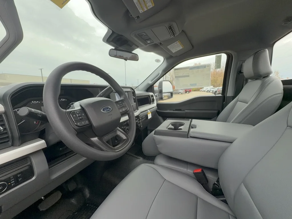 2026 Ford F-250 Super Duty XL - Photo 8
