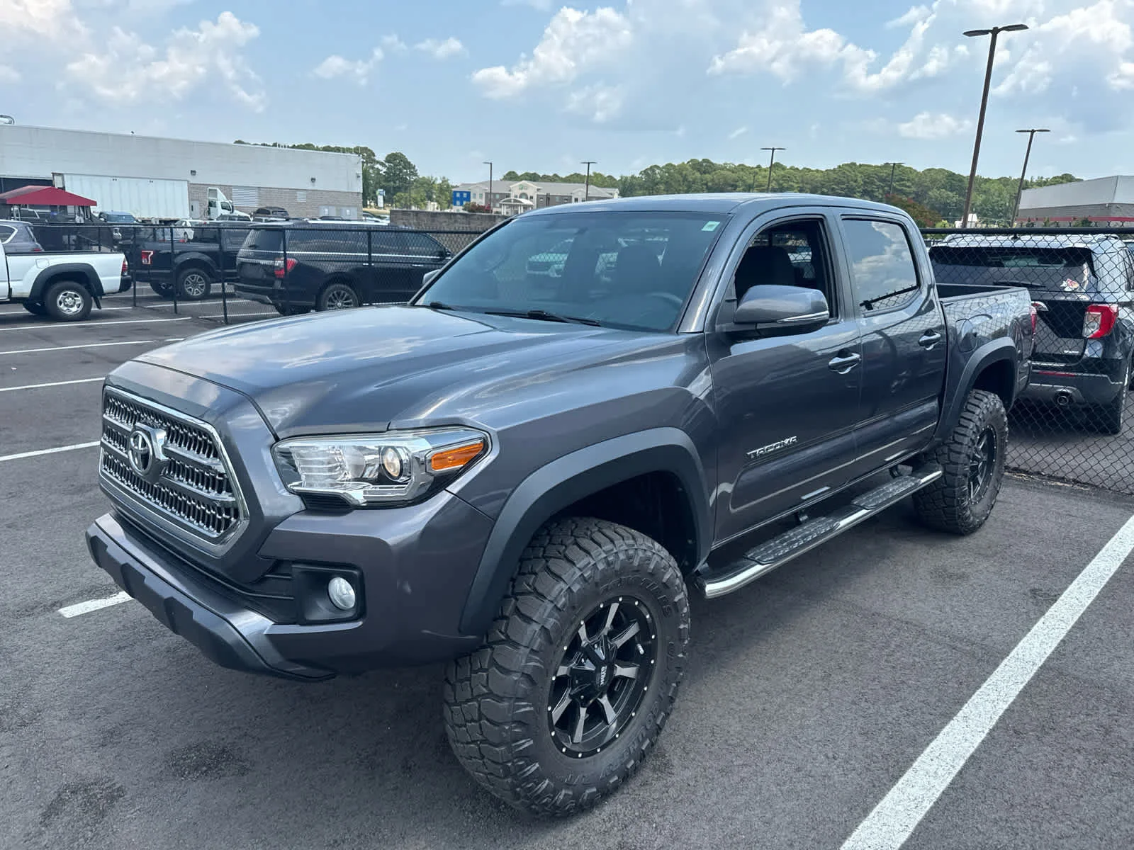 Used 2017 Toyota Tacoma TRD Off Road with VIN 5TFCZ5AN0HX089128 for sale in Little Rock