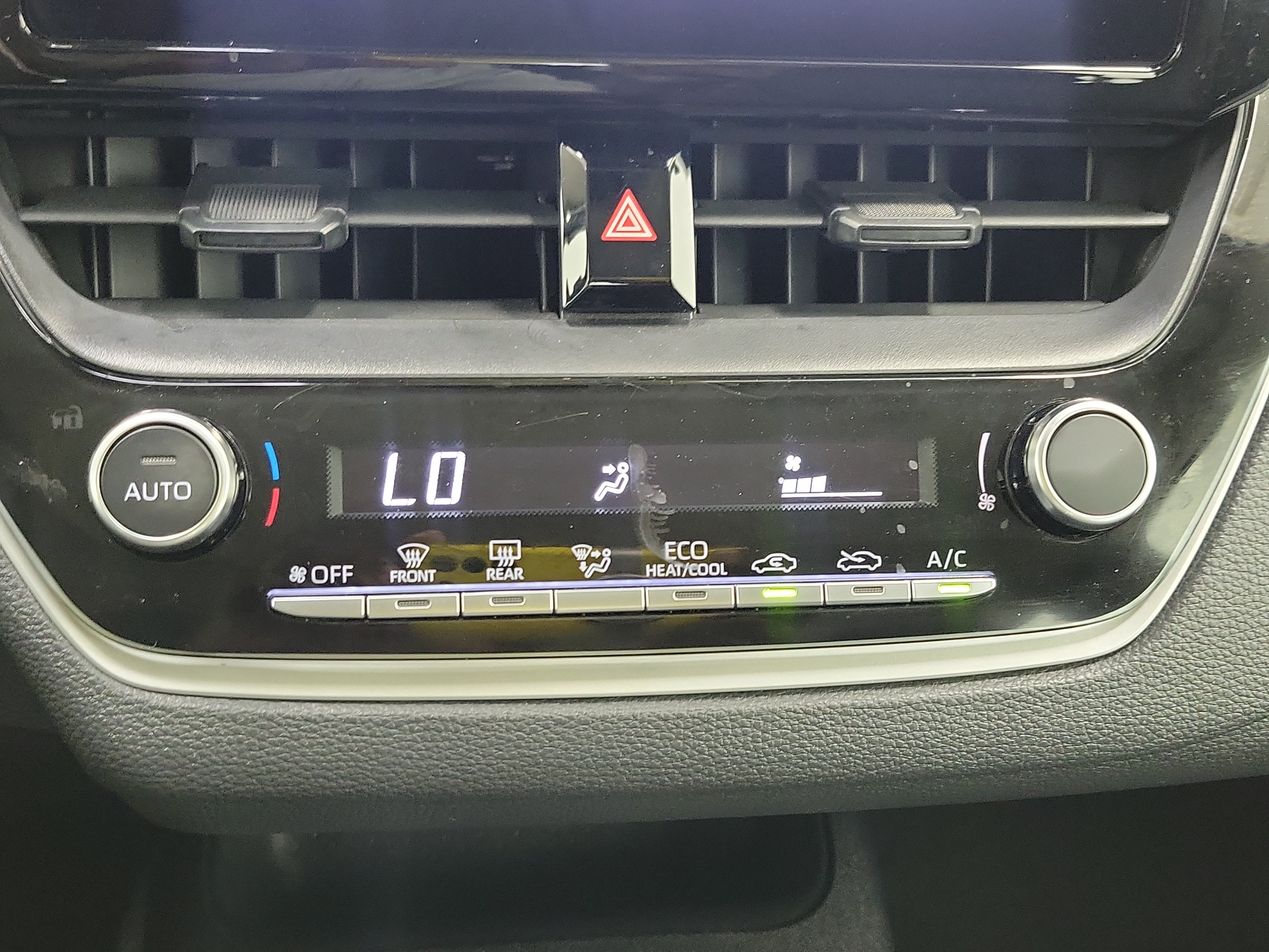 Certified Used 2024 White Toyota LE image 27