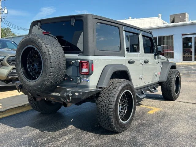Used 2018 Gray Jeep Unlimited Sport S image 15