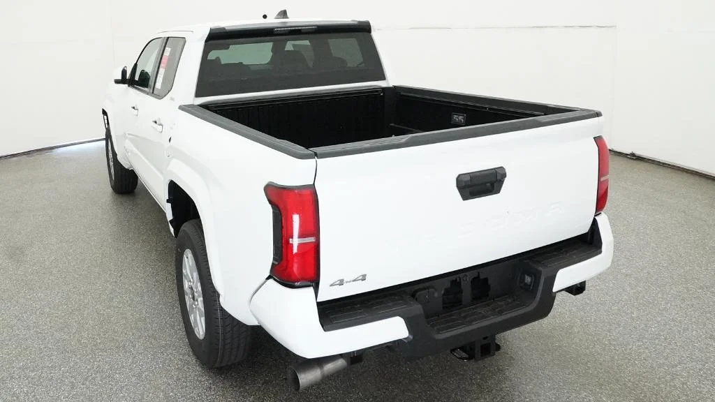 New 2026 Ice Cap Toyota SR5 image 15