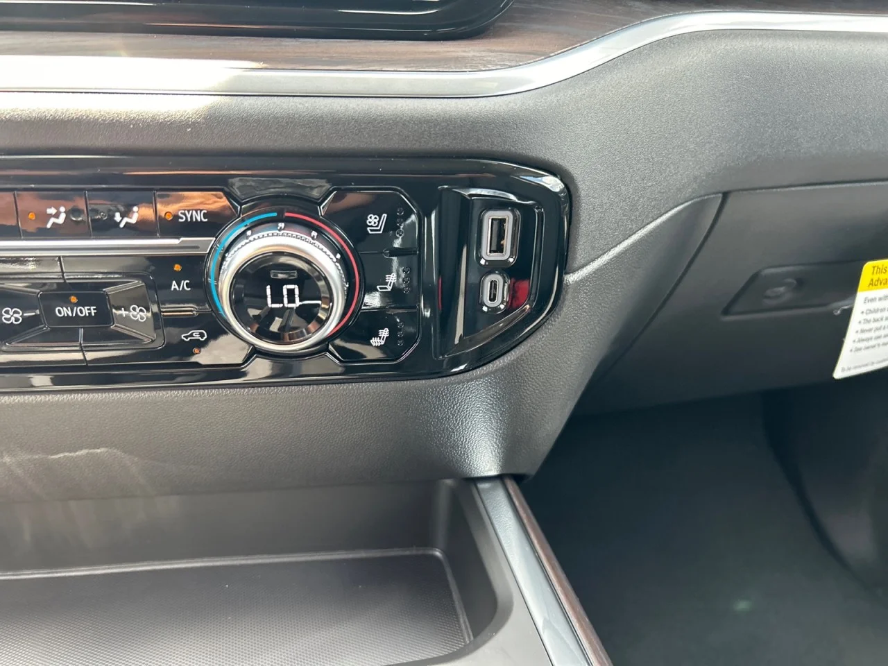 2026 GMC Sierra 1500 SLT - Photo 13