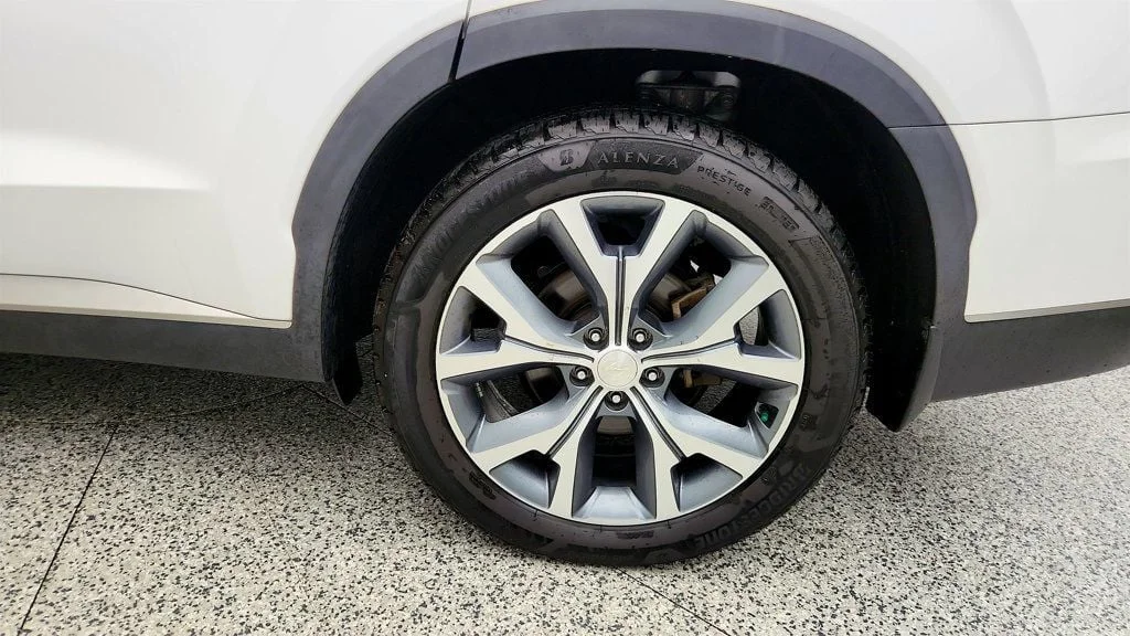 Used 2020 Hyper White Hyundai SEL AWD w/ Premium Pkg & Sunroof image 9