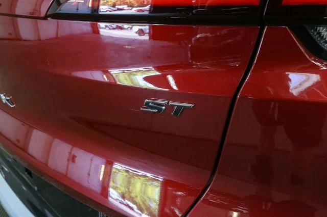 Used 2024 Red Buick Sport Touring image 10