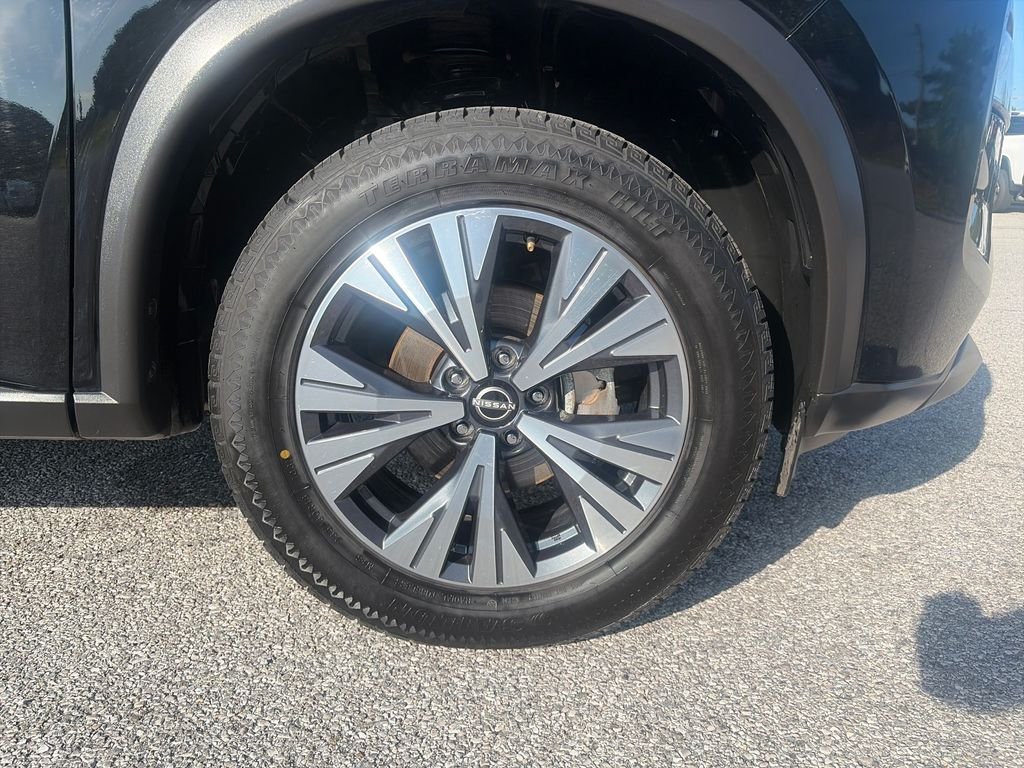 Used 2023 Black Nissan SV image 44